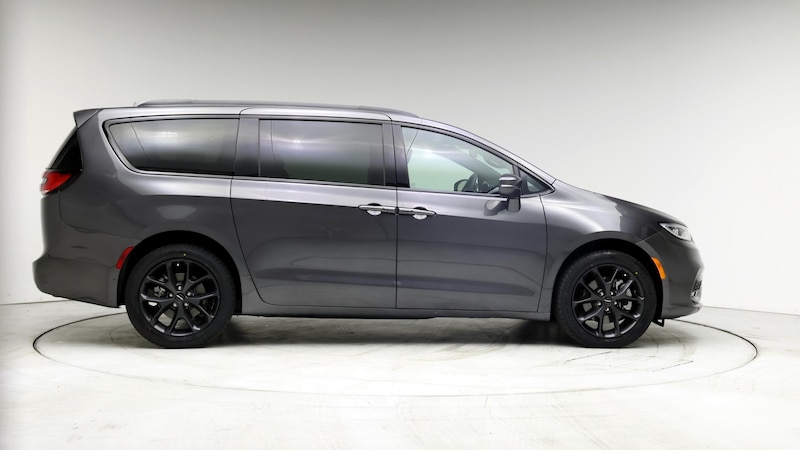 2022 Chrysler Pacifica Touring L 7