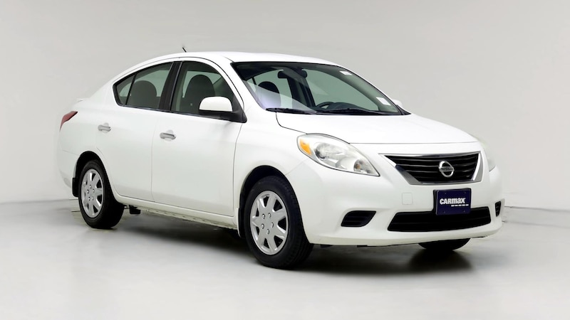 2014 Nissan Versa SV Hero Image