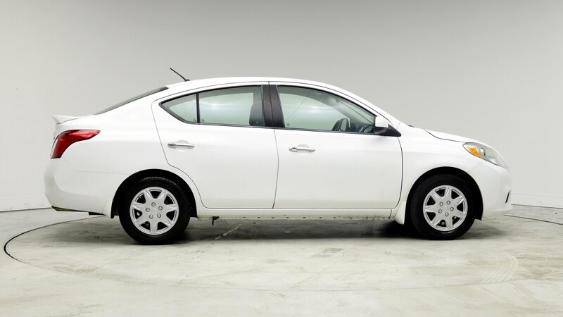 2014 Nissan Versa SV 7