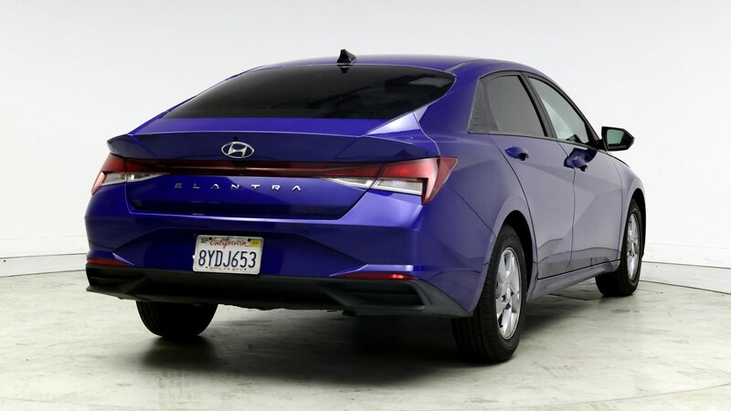 2022 Hyundai Elantra SE 8