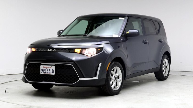 2023 Kia Soul LX 4