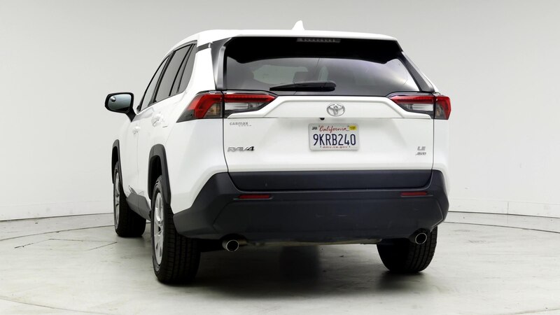 2022 Toyota RAV4 LE 6