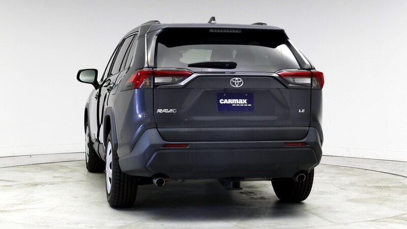 2019 Toyota RAV4 LE 6