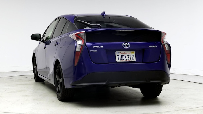 2016 Toyota Prius Three Touring 6