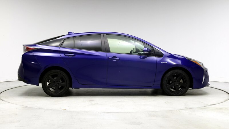 2016 Toyota Prius Three Touring 7