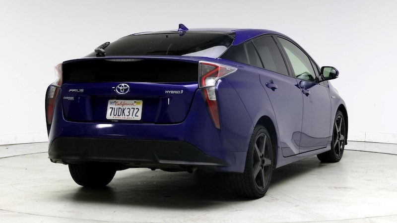 2016 Toyota Prius Three Touring 8