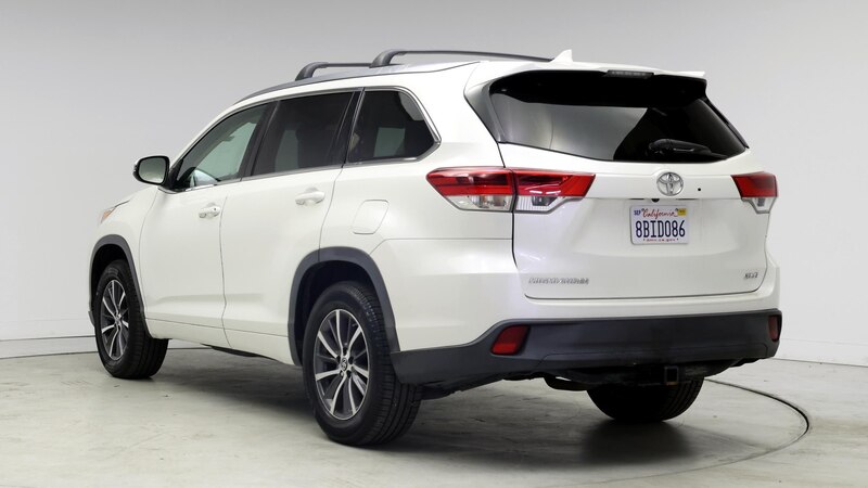 2017 Toyota Highlander XLE 2