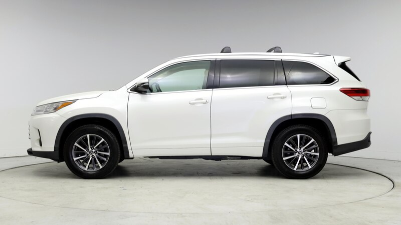 2017 Toyota Highlander XLE 3