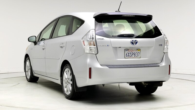 2013 Toyota Prius v Five 2