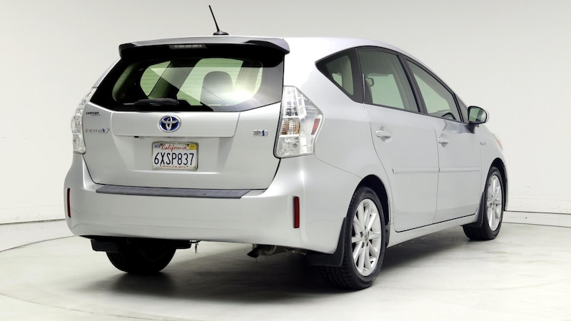 2013 Toyota Prius v Five 8