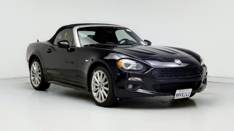 2017 Fiat 124 Spider Lusso Hero Image