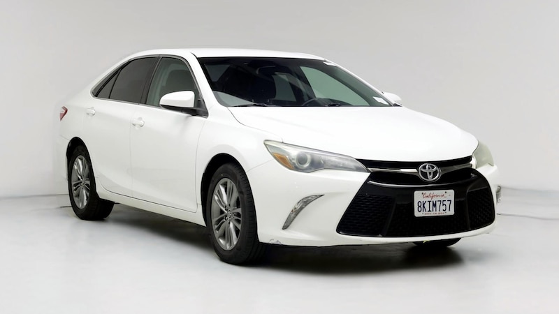 2015 Toyota Camry SE Hero Image