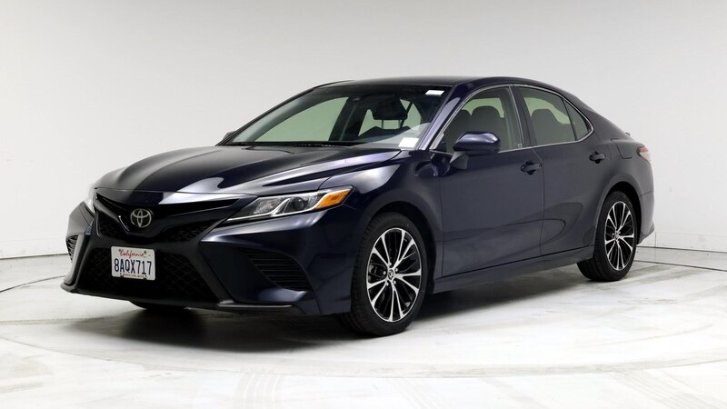 2018 Toyota Camry SE 4