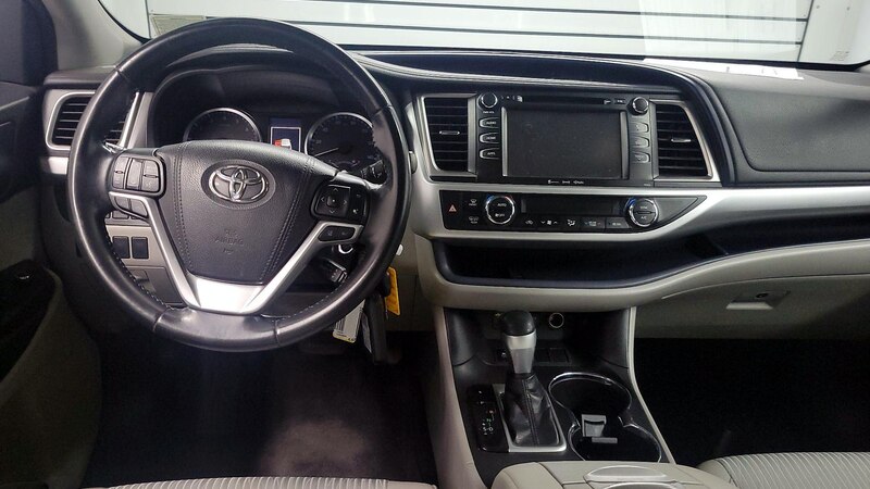 2018 Toyota Highlander Plus 9