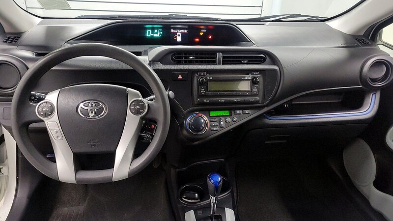 2013 Toyota Prius c Two 8