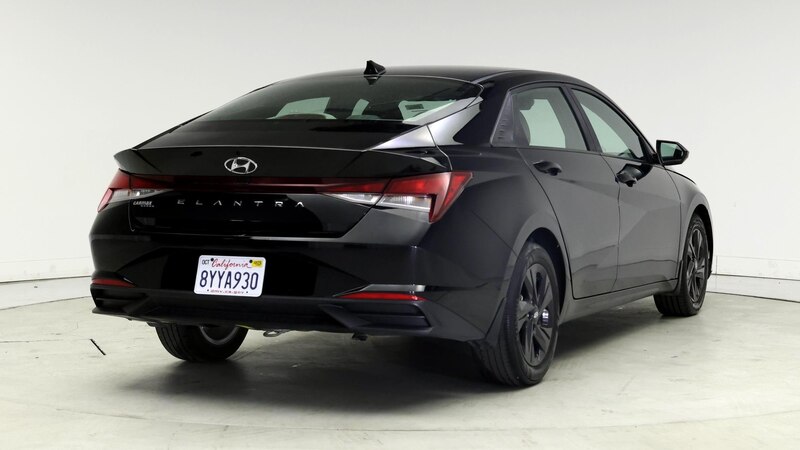 2022 Hyundai Elantra SEL 8