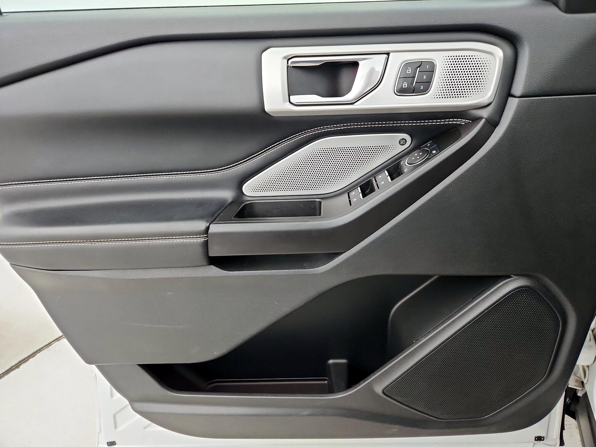 Thumbnail: 2020 Ford Explorer - 12