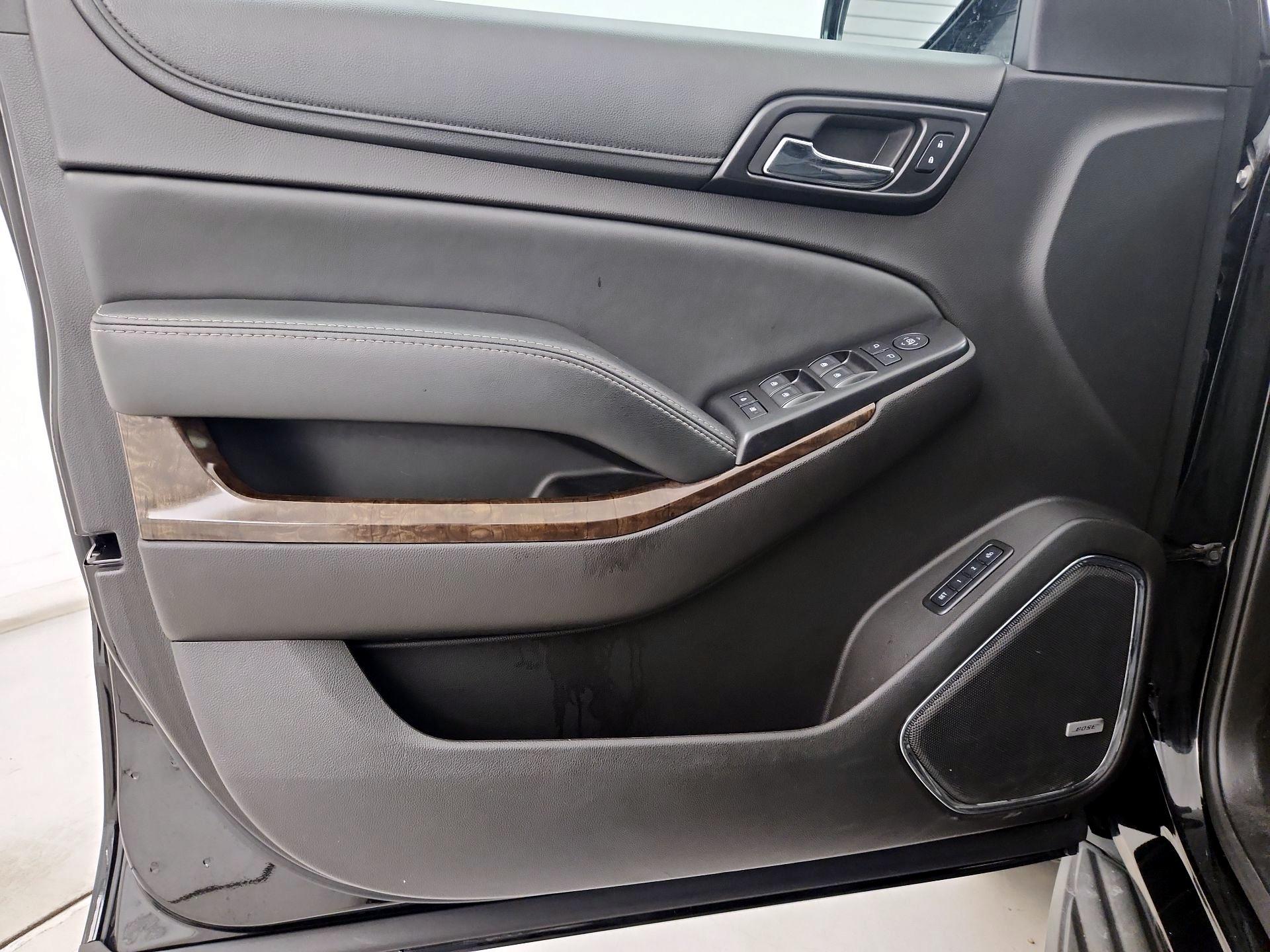 Thumbnail: 2016 Chevrolet Tahoe - 12