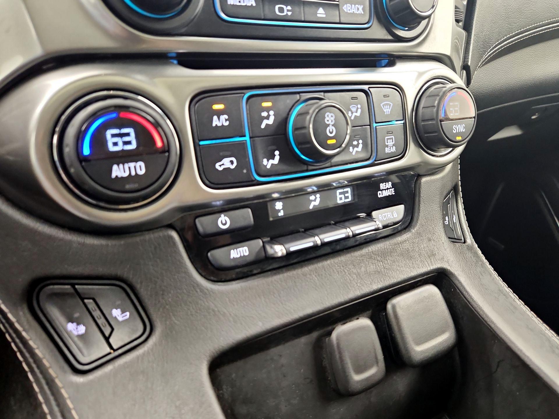 Thumbnail: 2016 Chevrolet Tahoe - 16