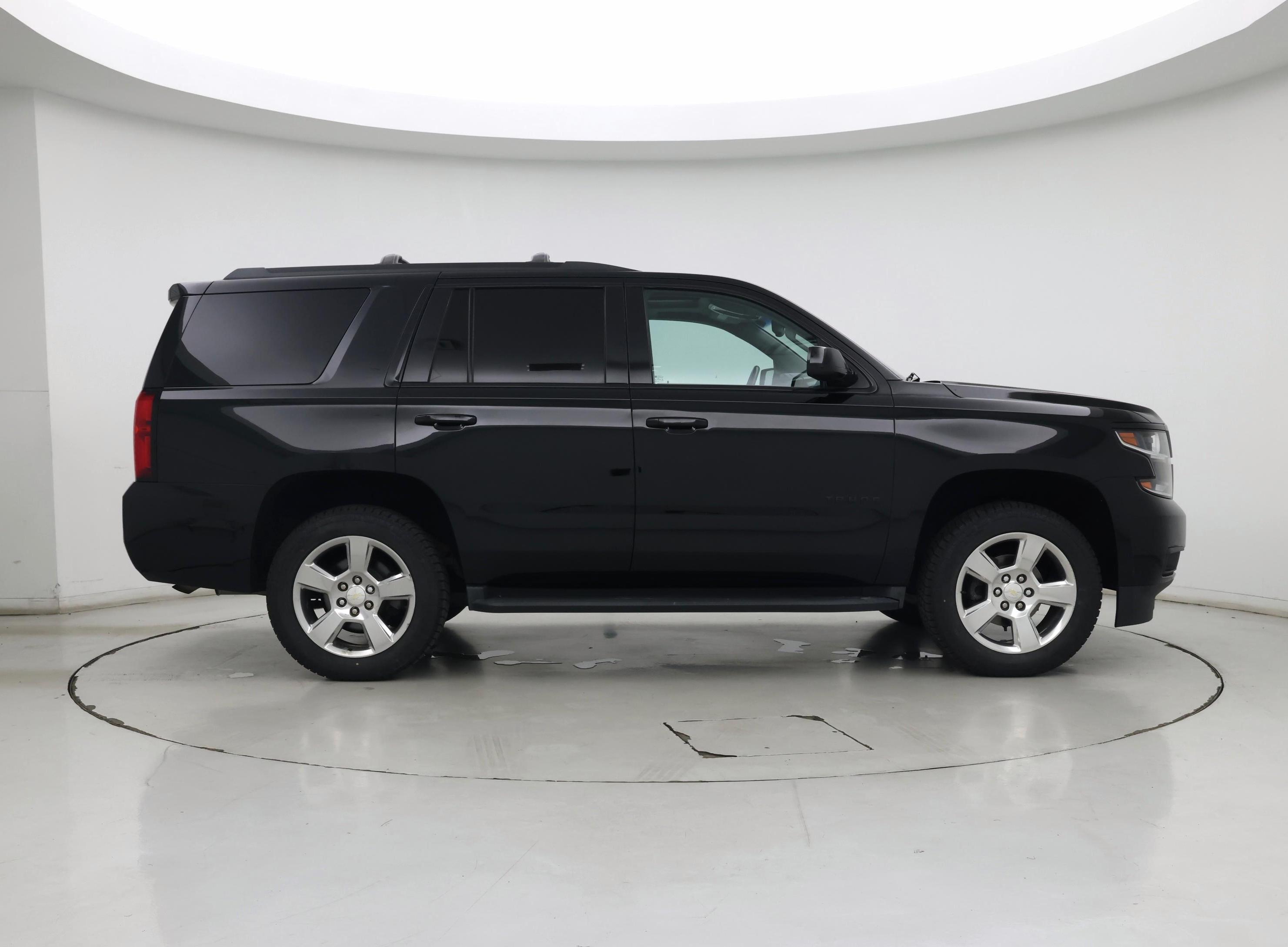 Thumbnail: 2016 Chevrolet Tahoe - 7