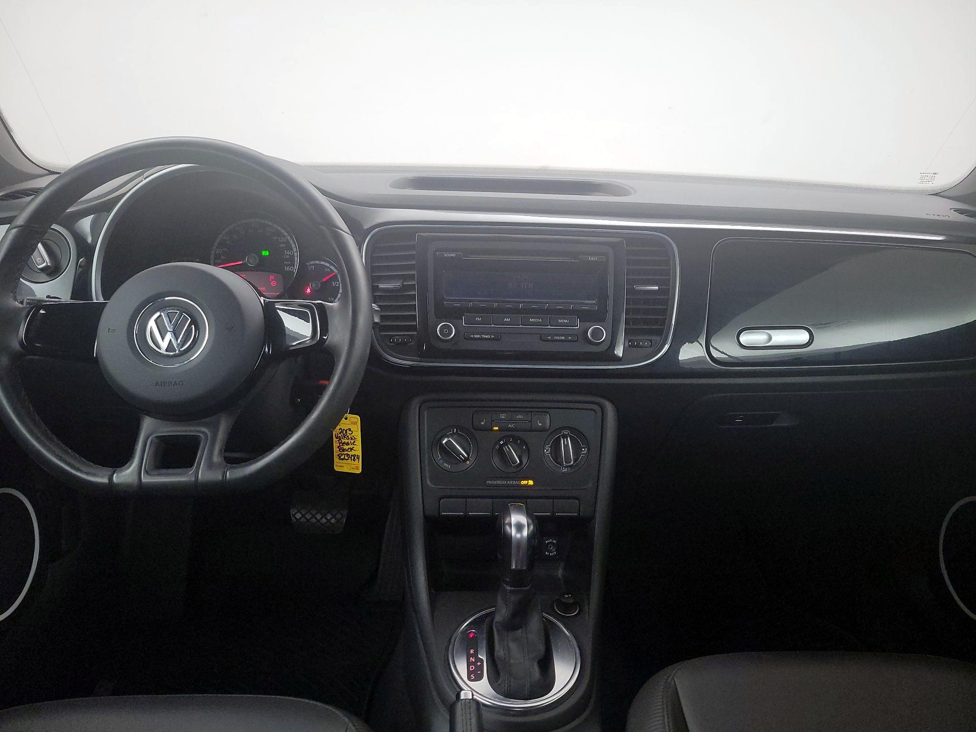 Thumbnail: 2013 Volkswagen Beetle - 9