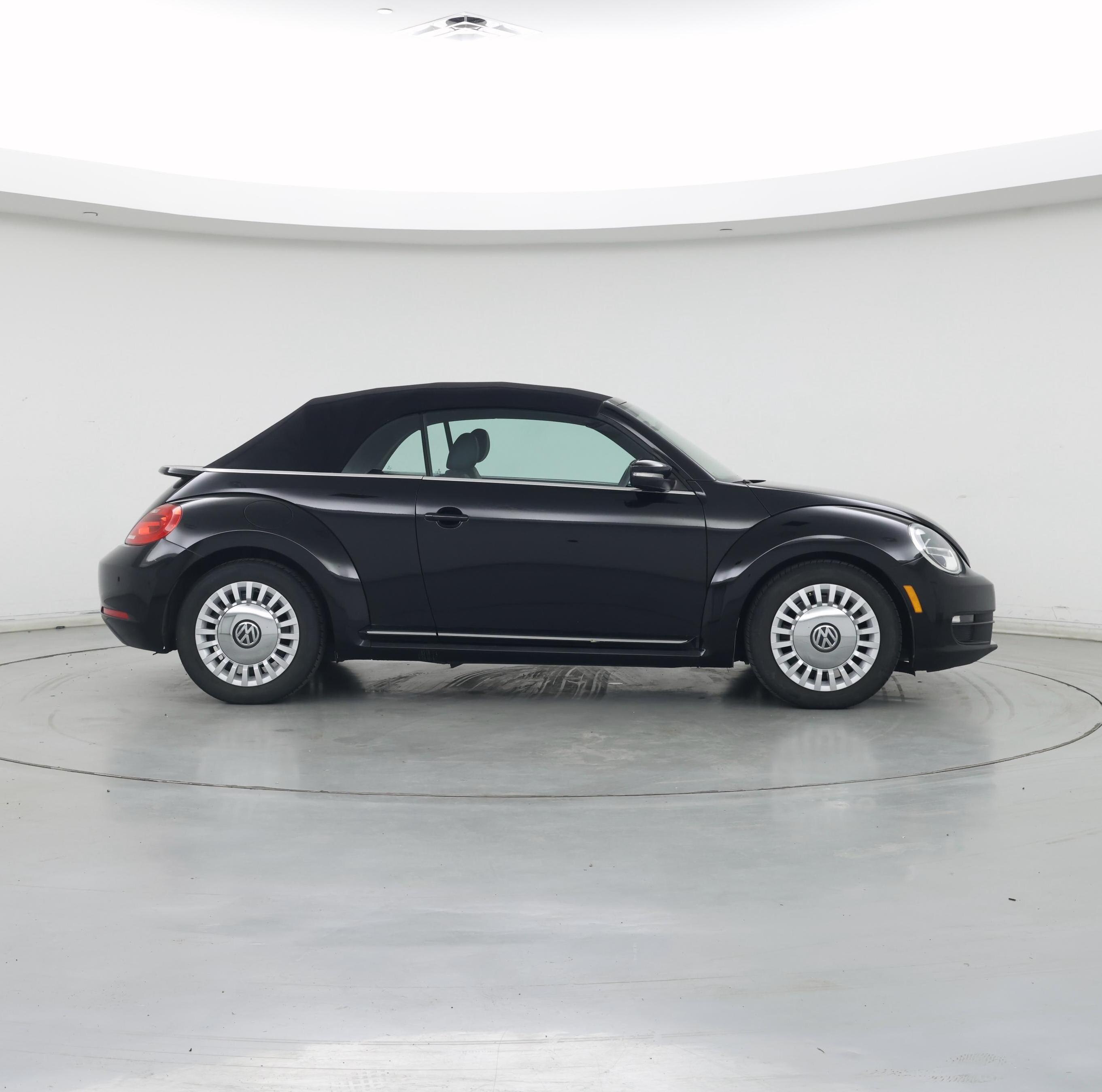 Thumbnail: 2013 Volkswagen Beetle - 7