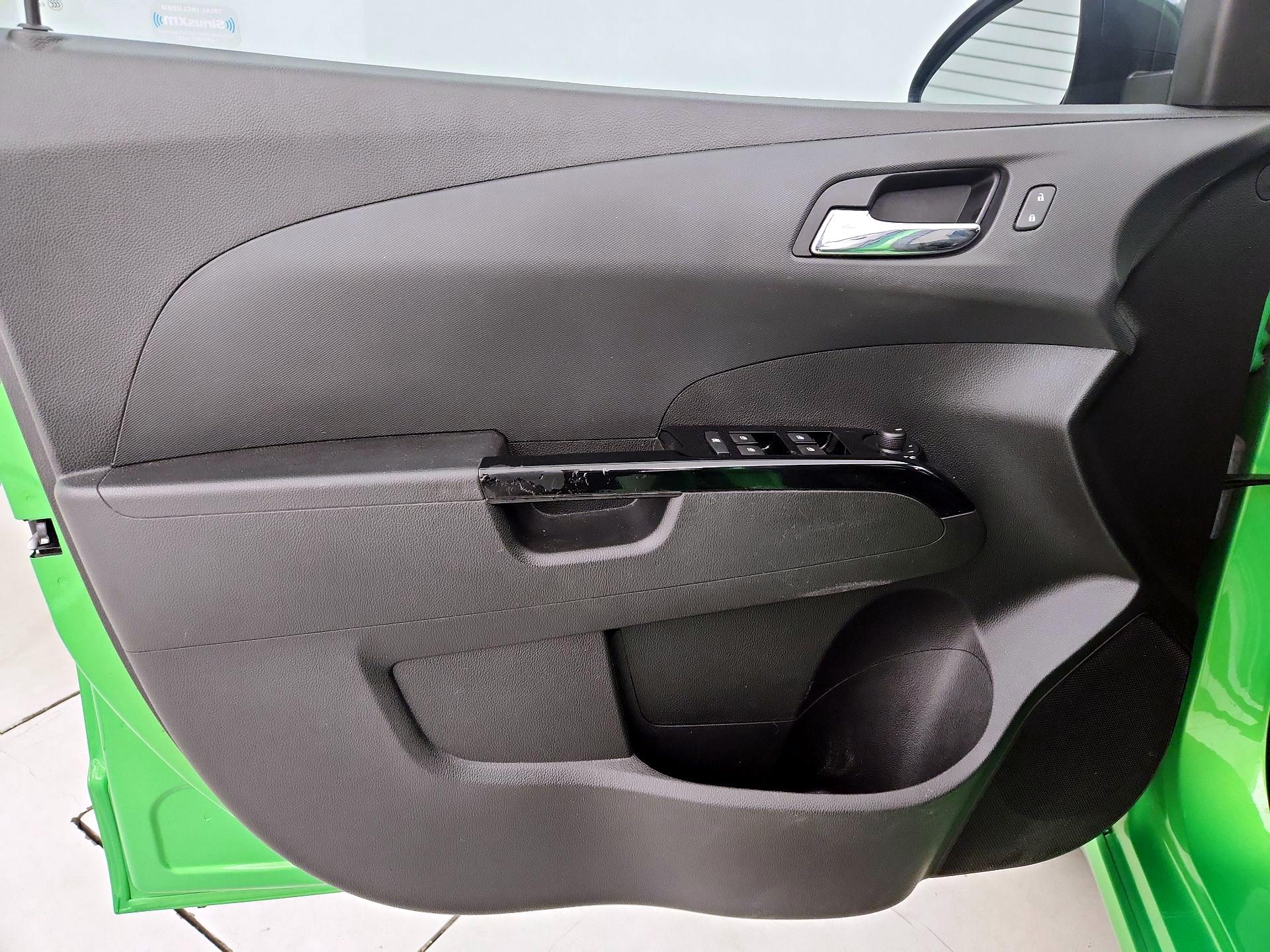 Thumbnail: 2015 Chevrolet Sonic - 12