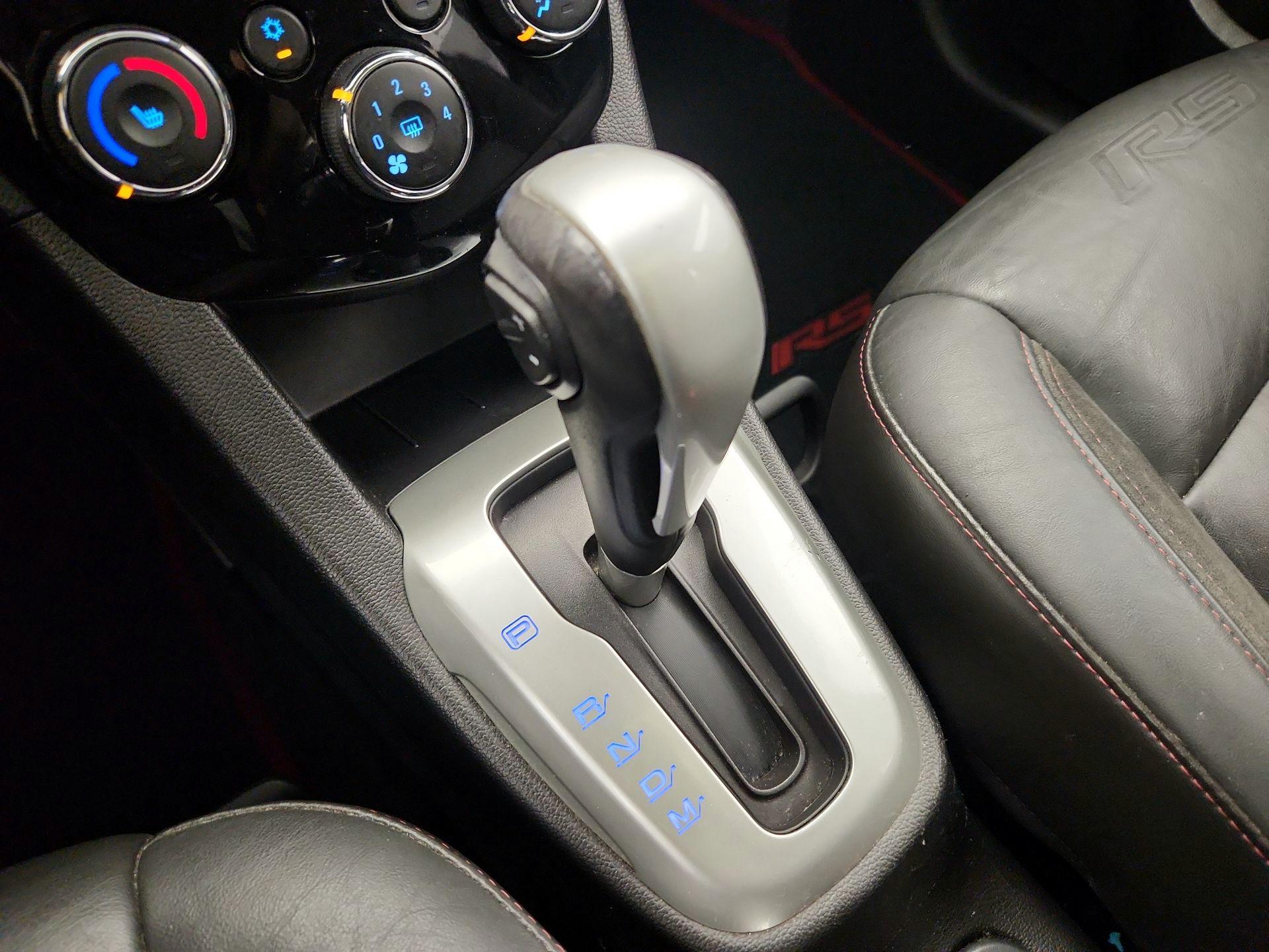 Thumbnail: 2015 Chevrolet Sonic - 17