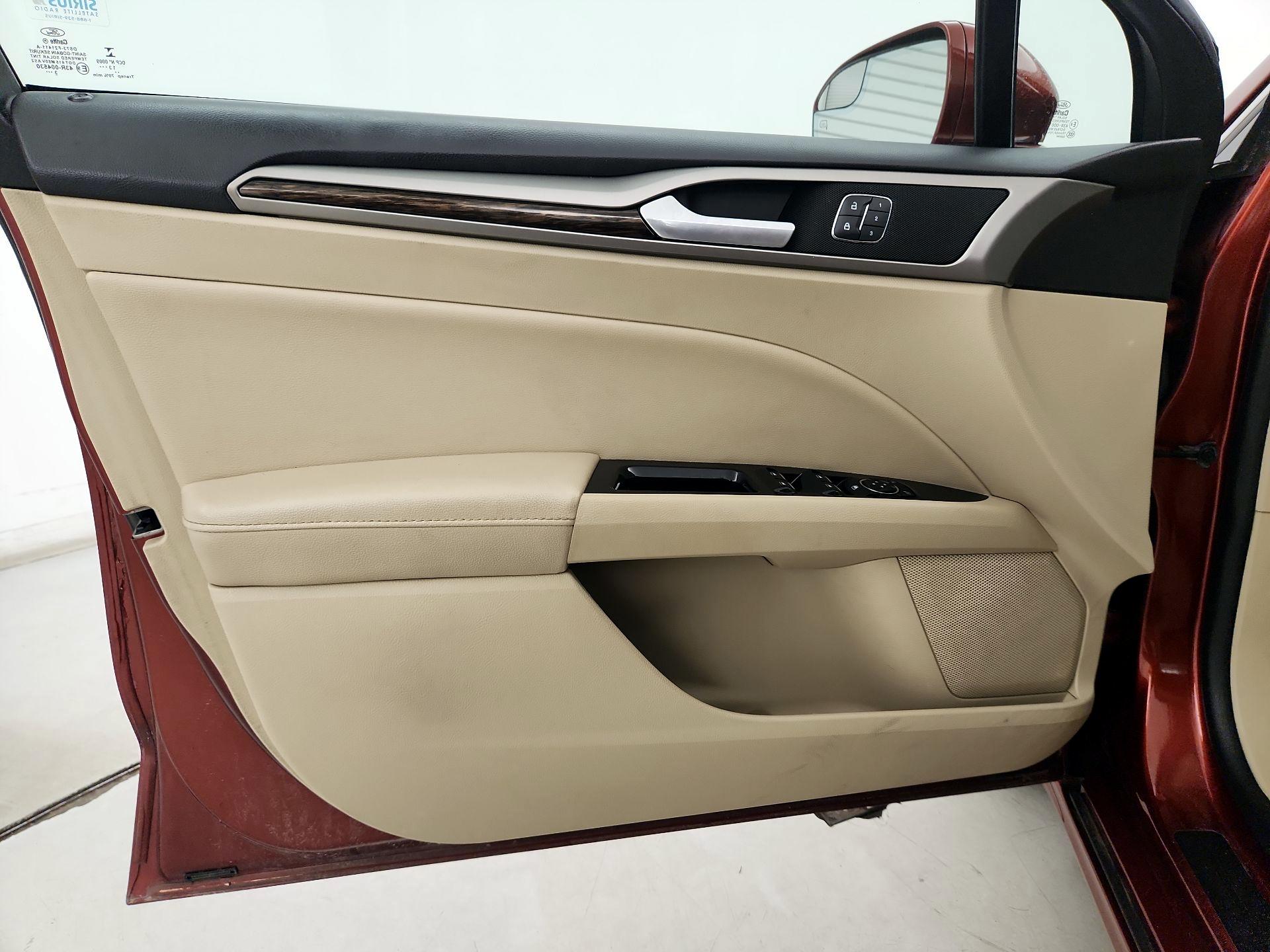 Thumbnail: 2014 Ford Fusion - 12