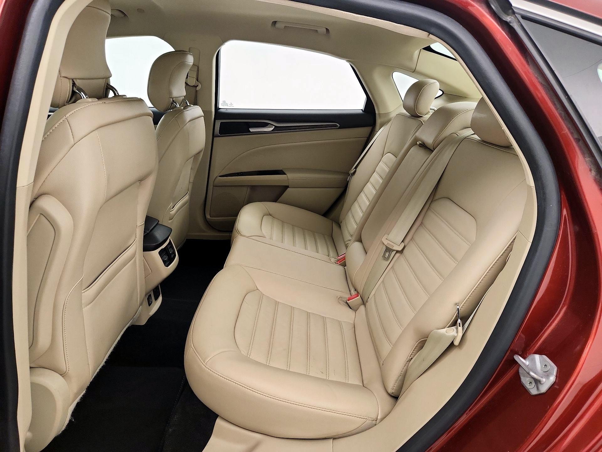 Thumbnail: 2014 Ford Fusion - 20