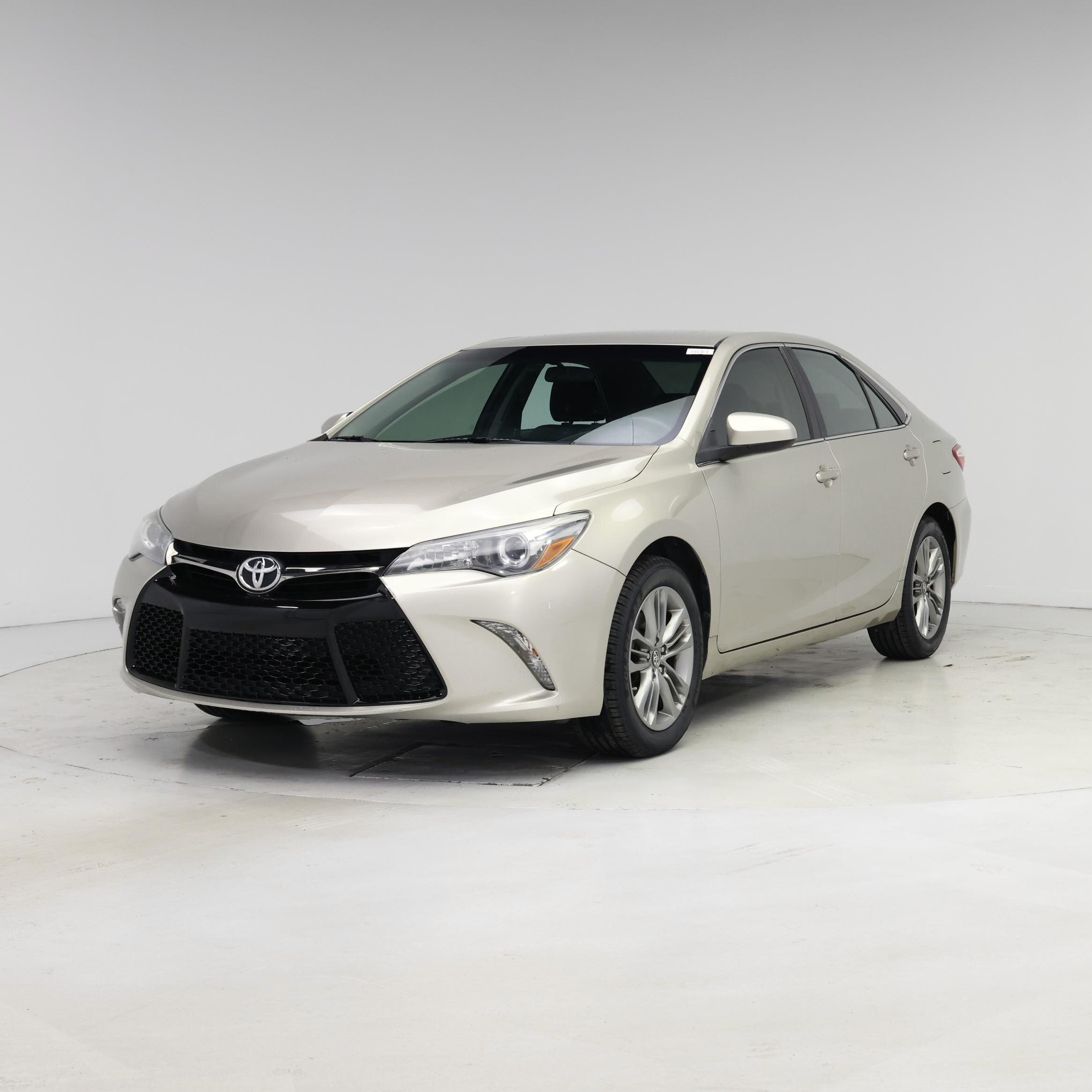 Thumbnail: 2017 Toyota Camry - 4