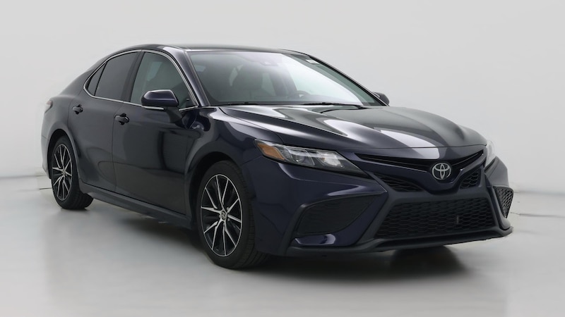 2022 Toyota Camry SE Hero Image