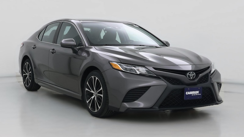 2020 Toyota Camry SE Hero Image