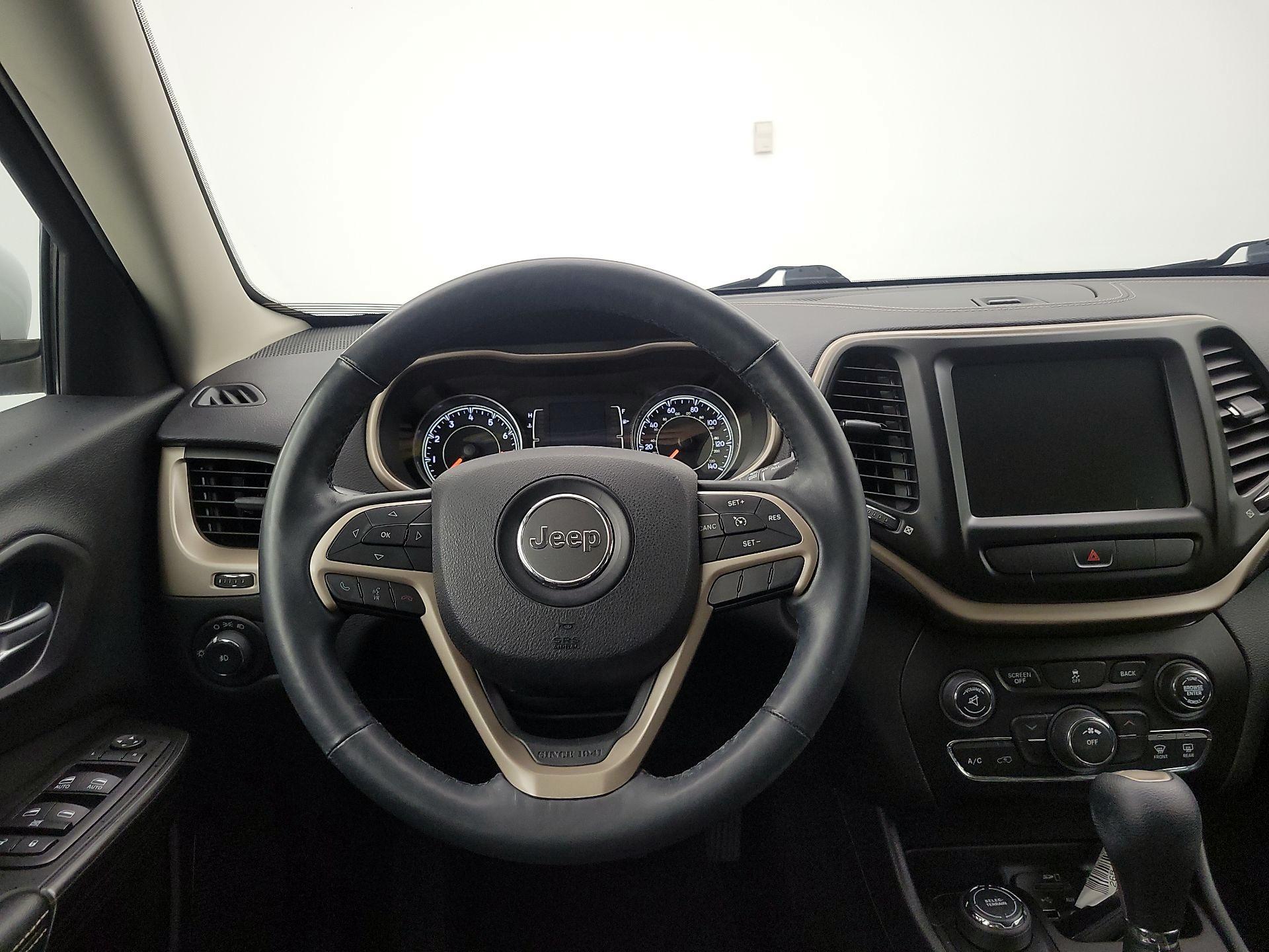 Thumbnail: 2014 Jeep Cherokee - 10