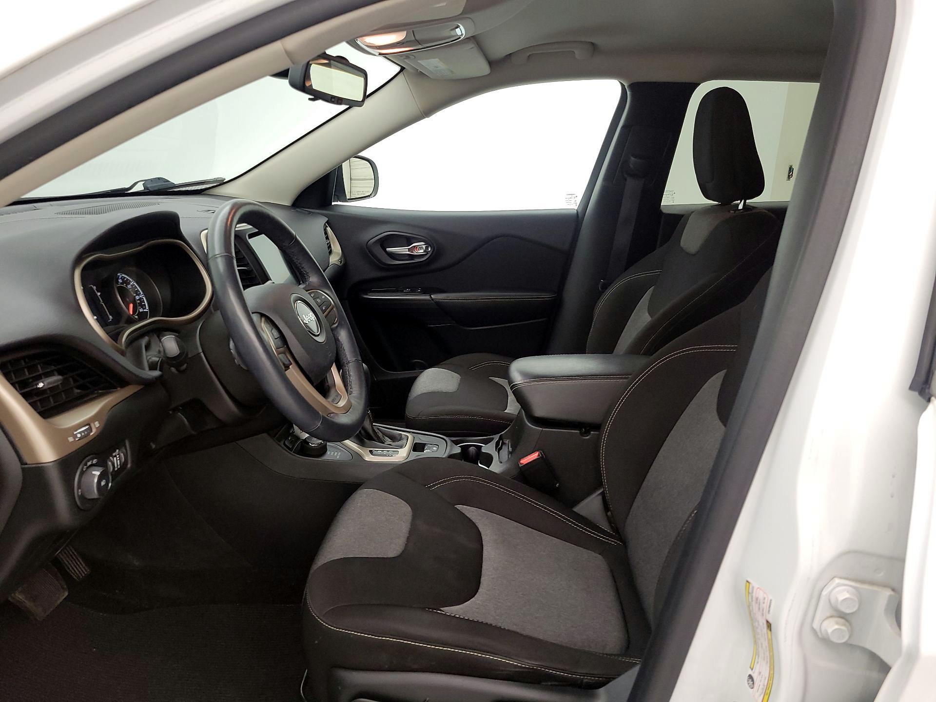 Thumbnail: 2014 Jeep Cherokee - 11
