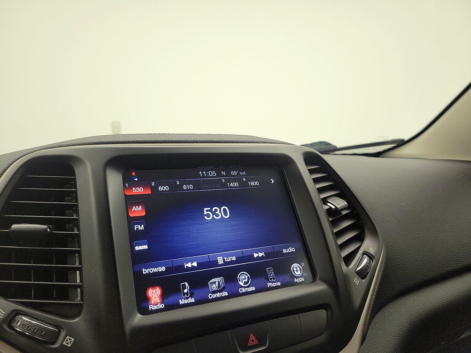 Thumbnail: 2014 Jeep Cherokee - 13