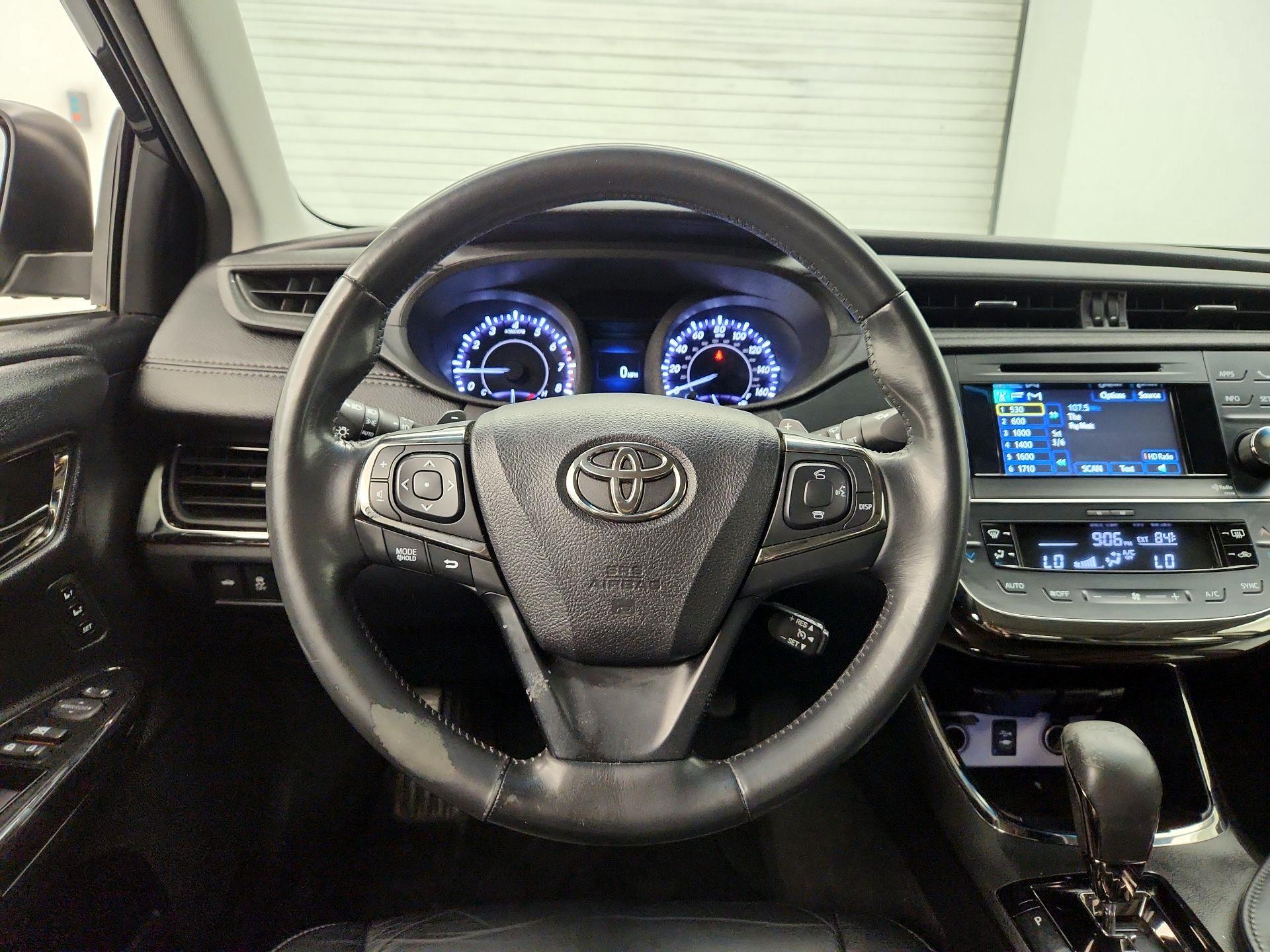 Thumbnail: 2014 Toyota Avalon - 10