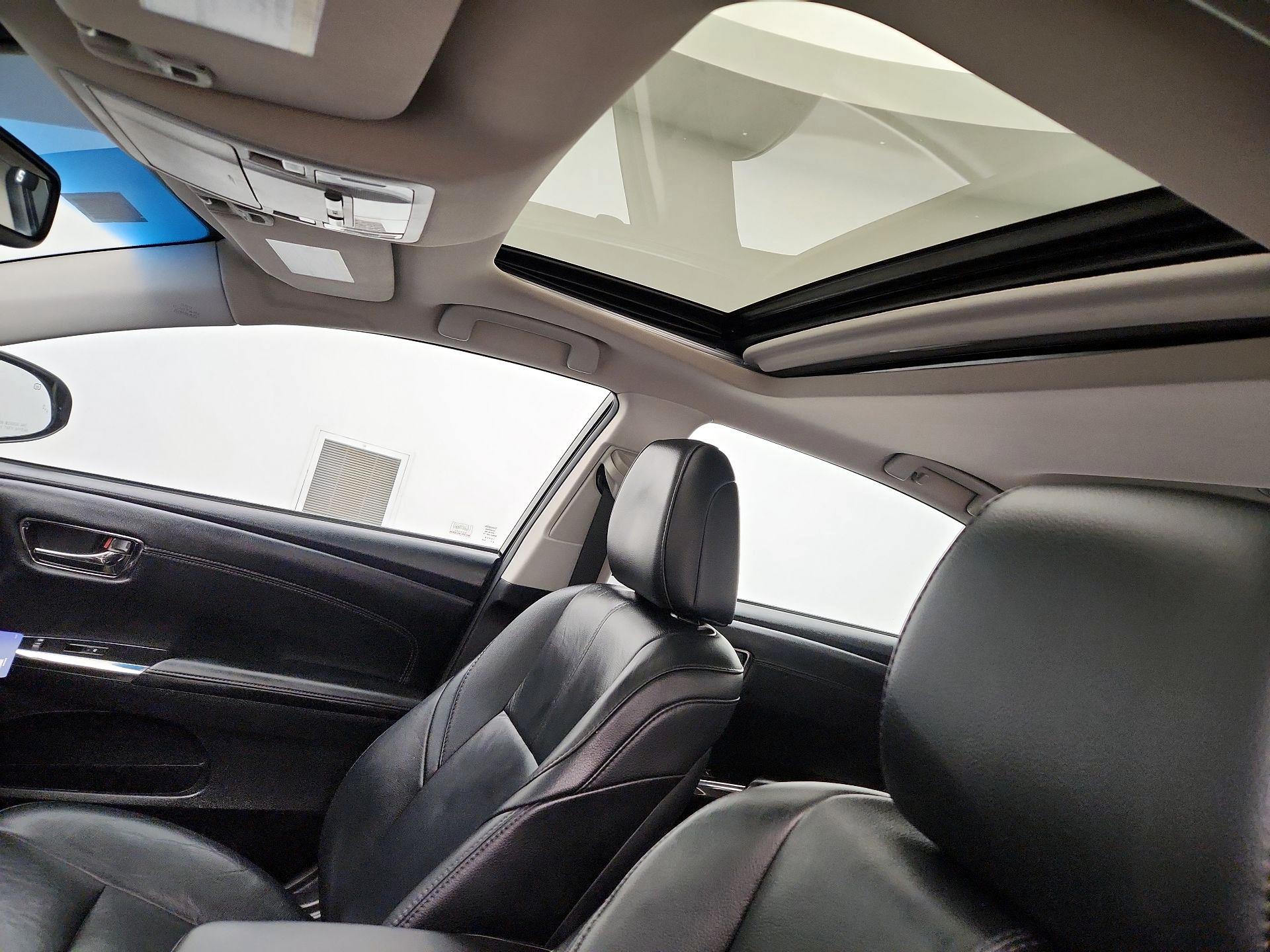 Thumbnail: 2014 Toyota Avalon - 19