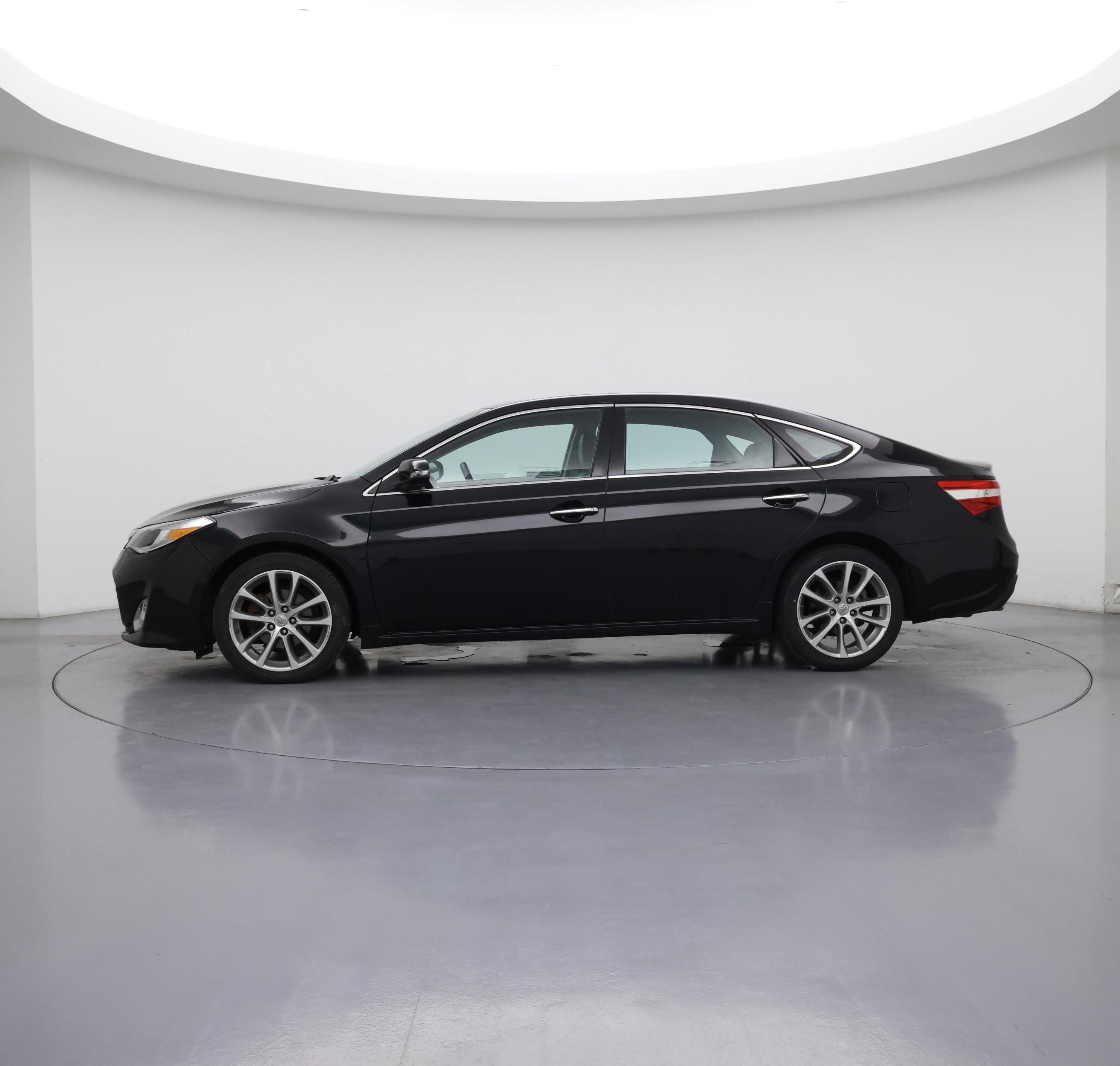 Thumbnail: 2014 Toyota Avalon - 3