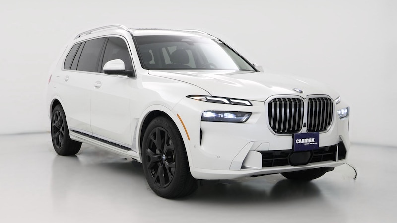 2023 BMW X7 xDrive40i Hero Image