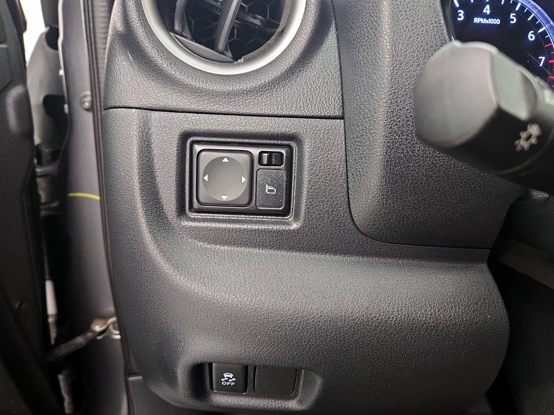 Thumbnail: 2017 Nissan Versa - 13