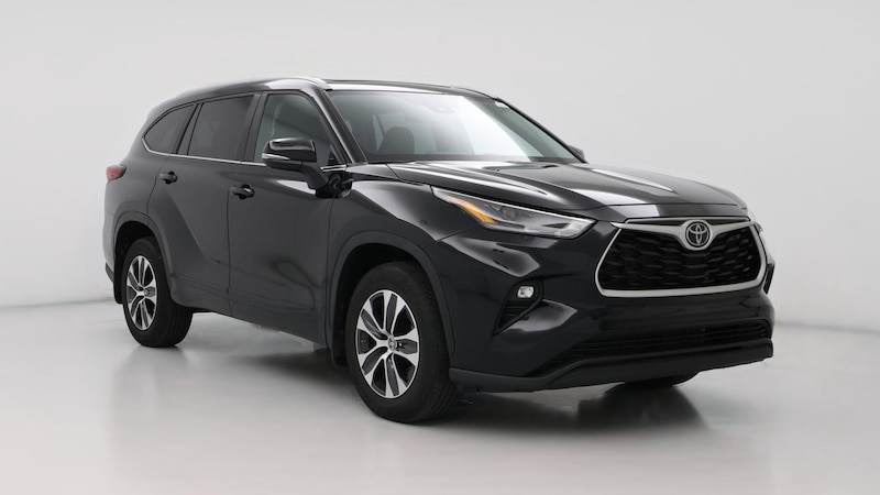 2023 Toyota Highlander XLE Hero Image