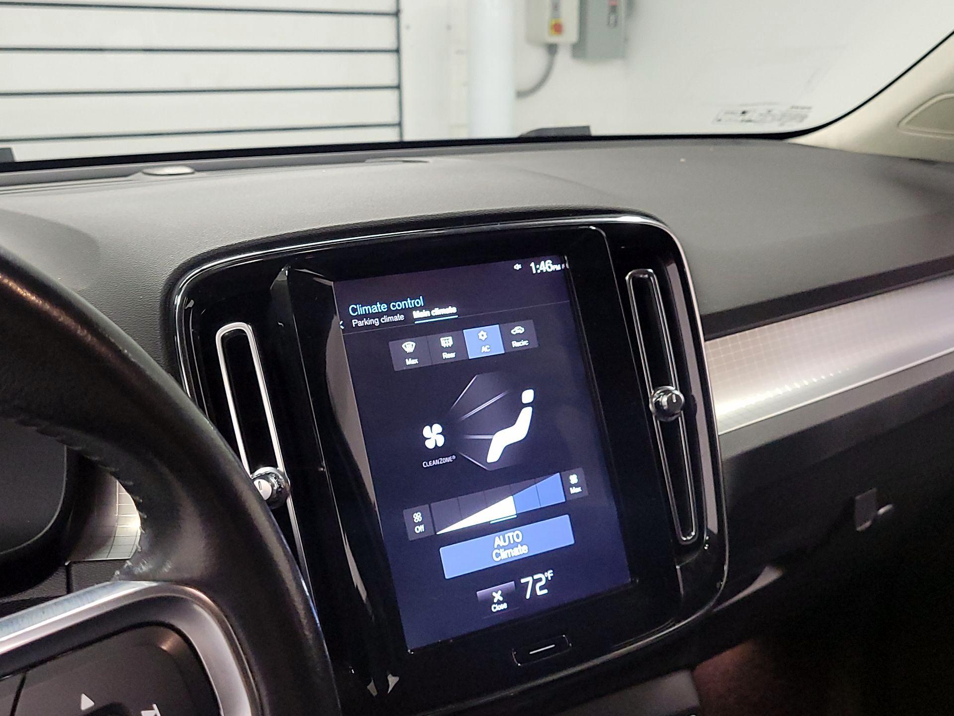 Thumbnail: 2020 Volvo XC40 - 13
