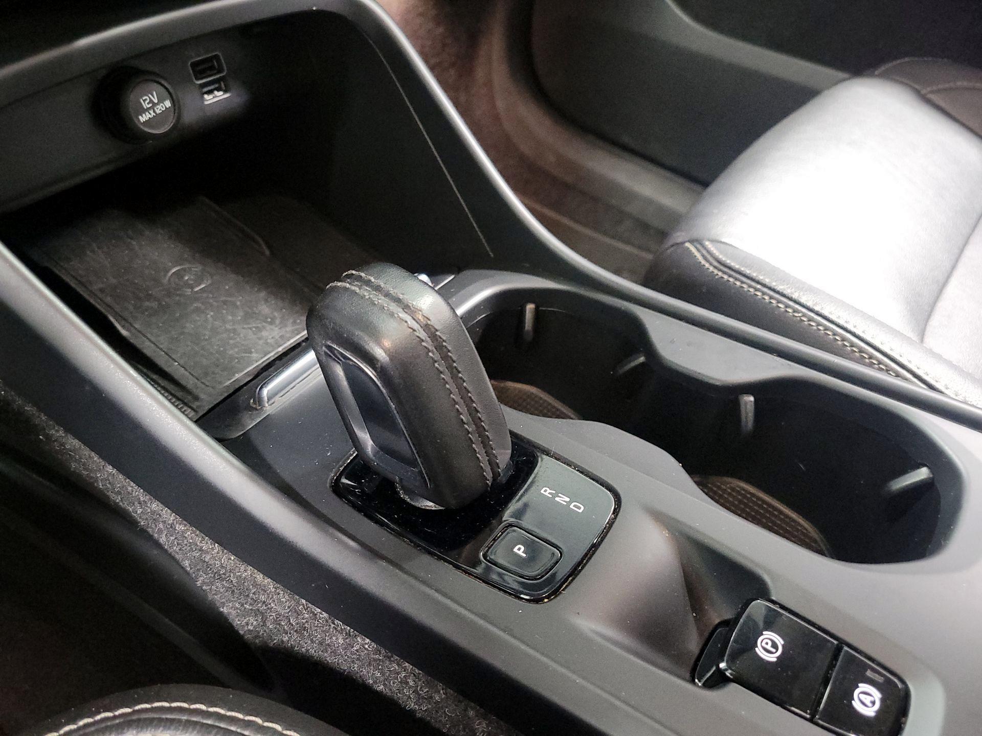 Thumbnail: 2020 Volvo XC40 - 14