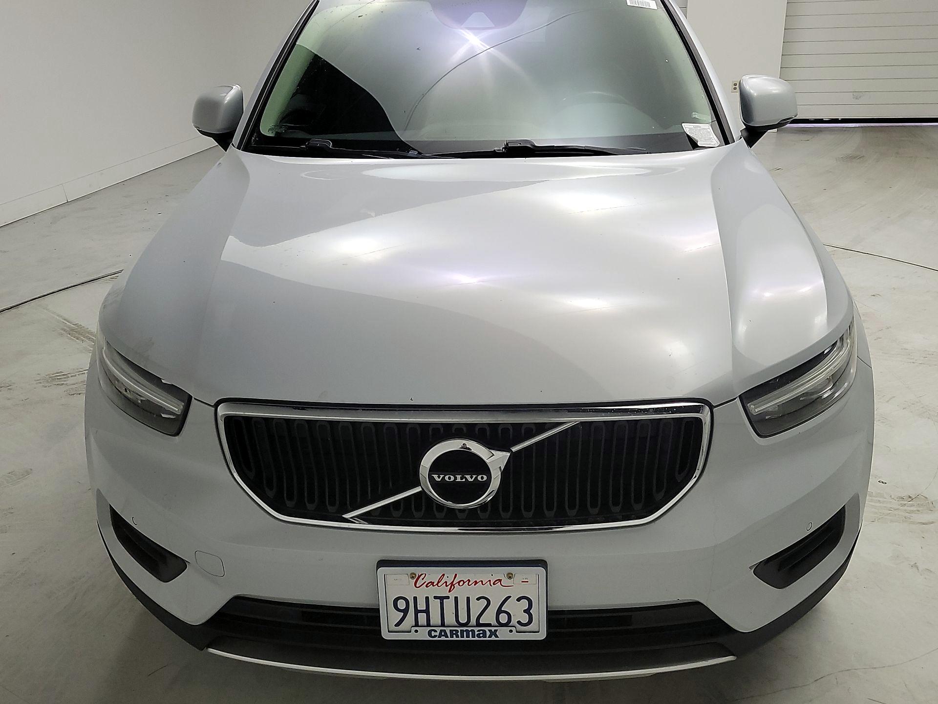 Thumbnail: 2020 Volvo XC40 - 2