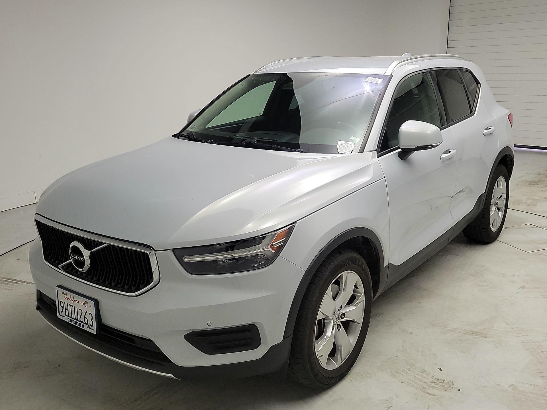 Thumbnail: 2020 Volvo XC40 - 3