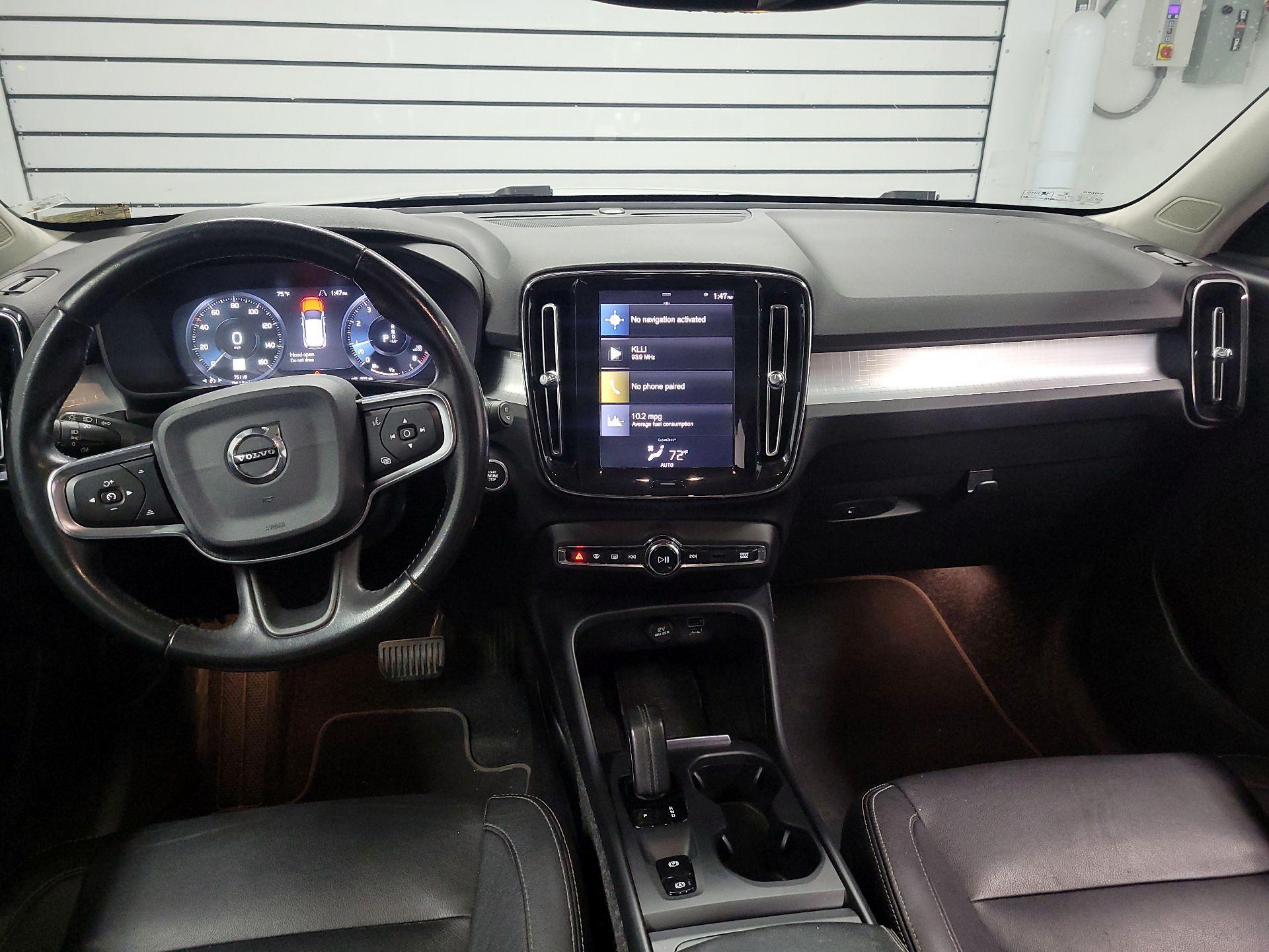 Thumbnail: 2020 Volvo XC40 - 8