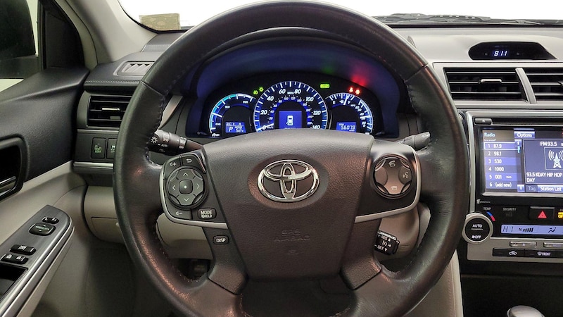 2014 Toyota Camry XLE 10