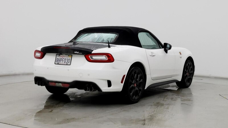 2018 Fiat 124 Spider Abarth 8