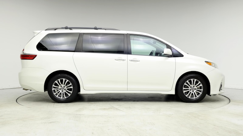 2019 Toyota Sienna XLE 7